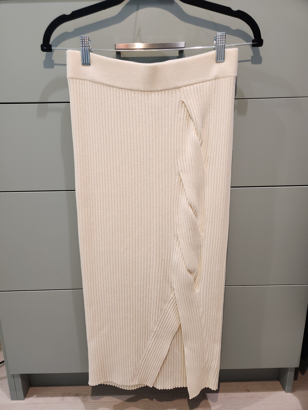 Maeve By Anthropologie Cream Ribbed Midi Skirt with Side Twist and Slit